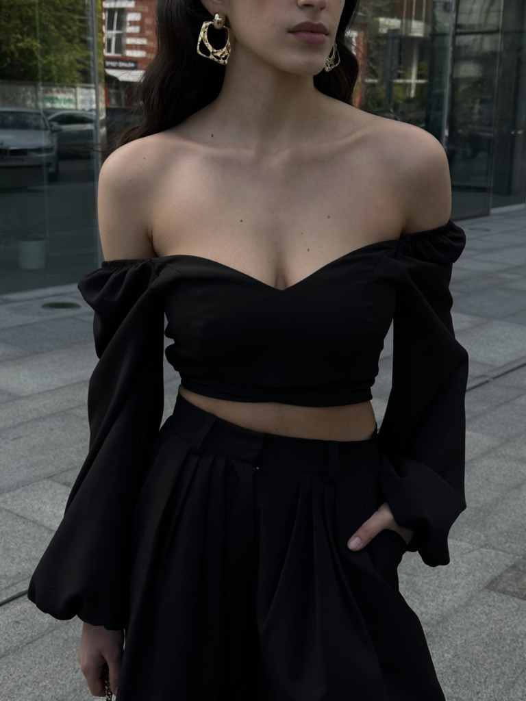 Loose Black Trousers