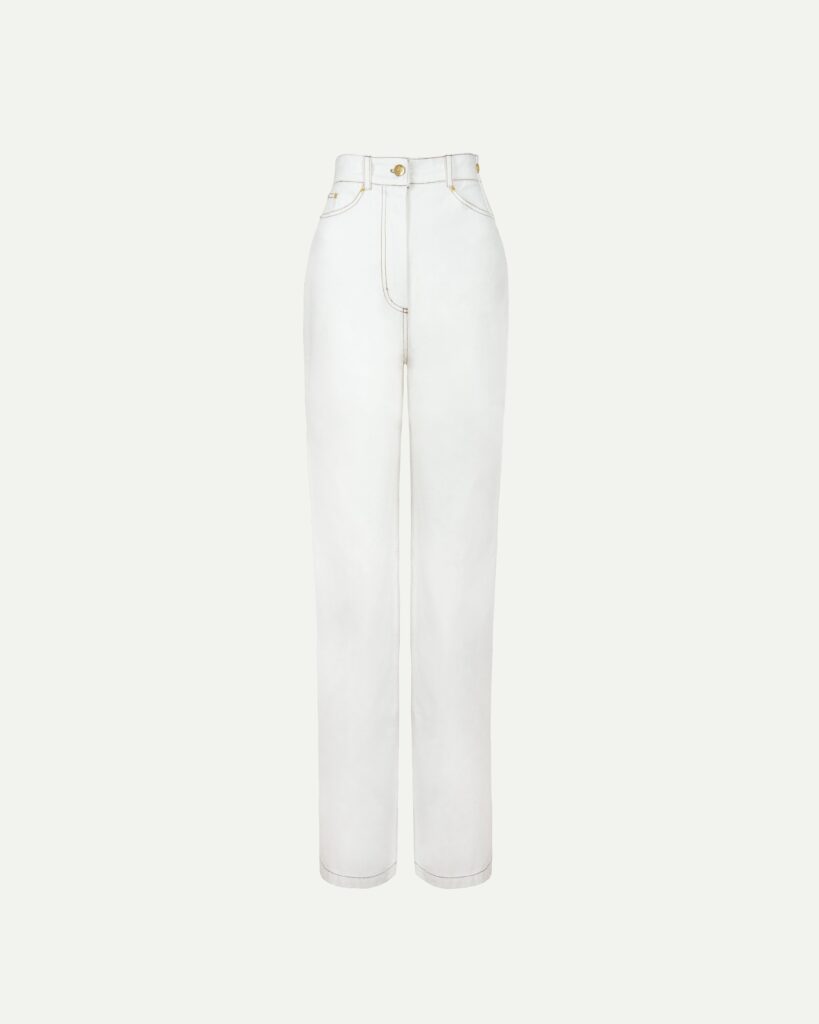 White jeans with a slit at the thigh