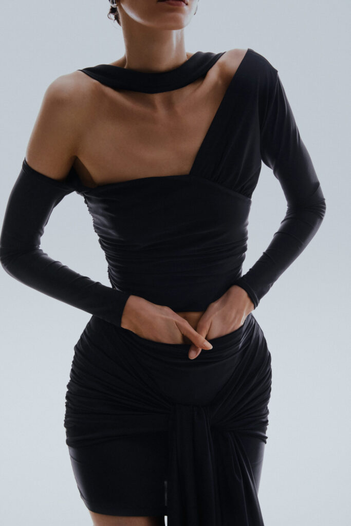 Off-the-shoulder top