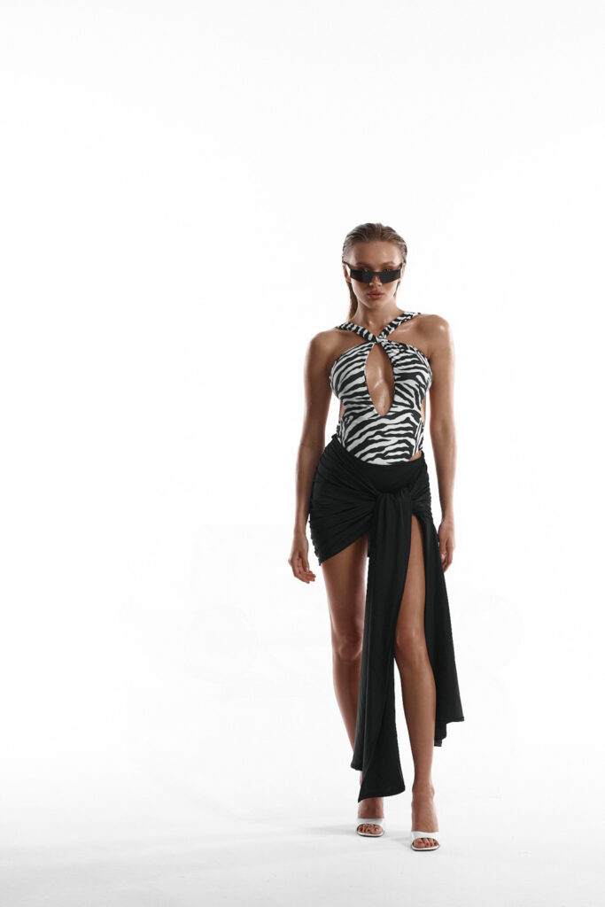 Beach skirt with underpants black