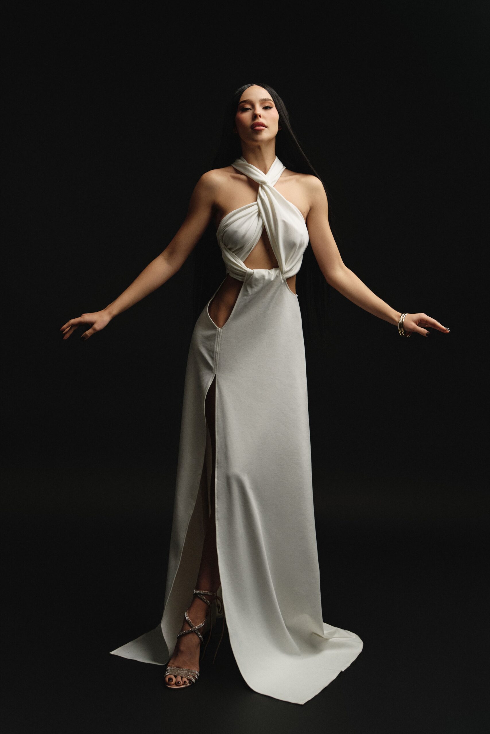 White maxi dress with accentuated bodice