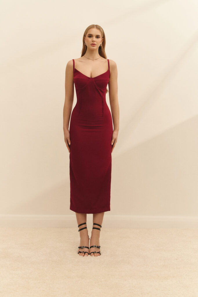Sheath dress with burgundy accent bodice