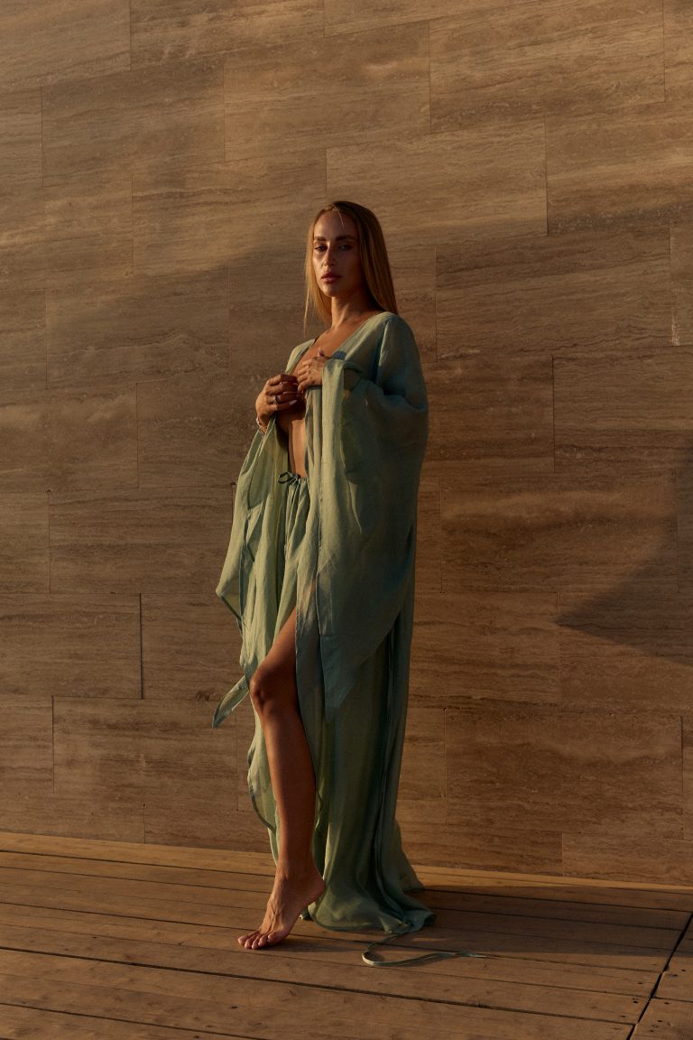 Long Single-Layer Skirt