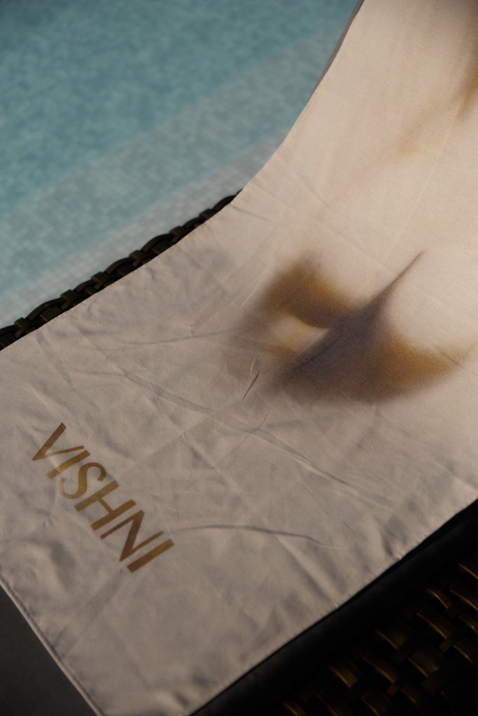 Beach Towel Made of Dense Linen with a Female Body Print