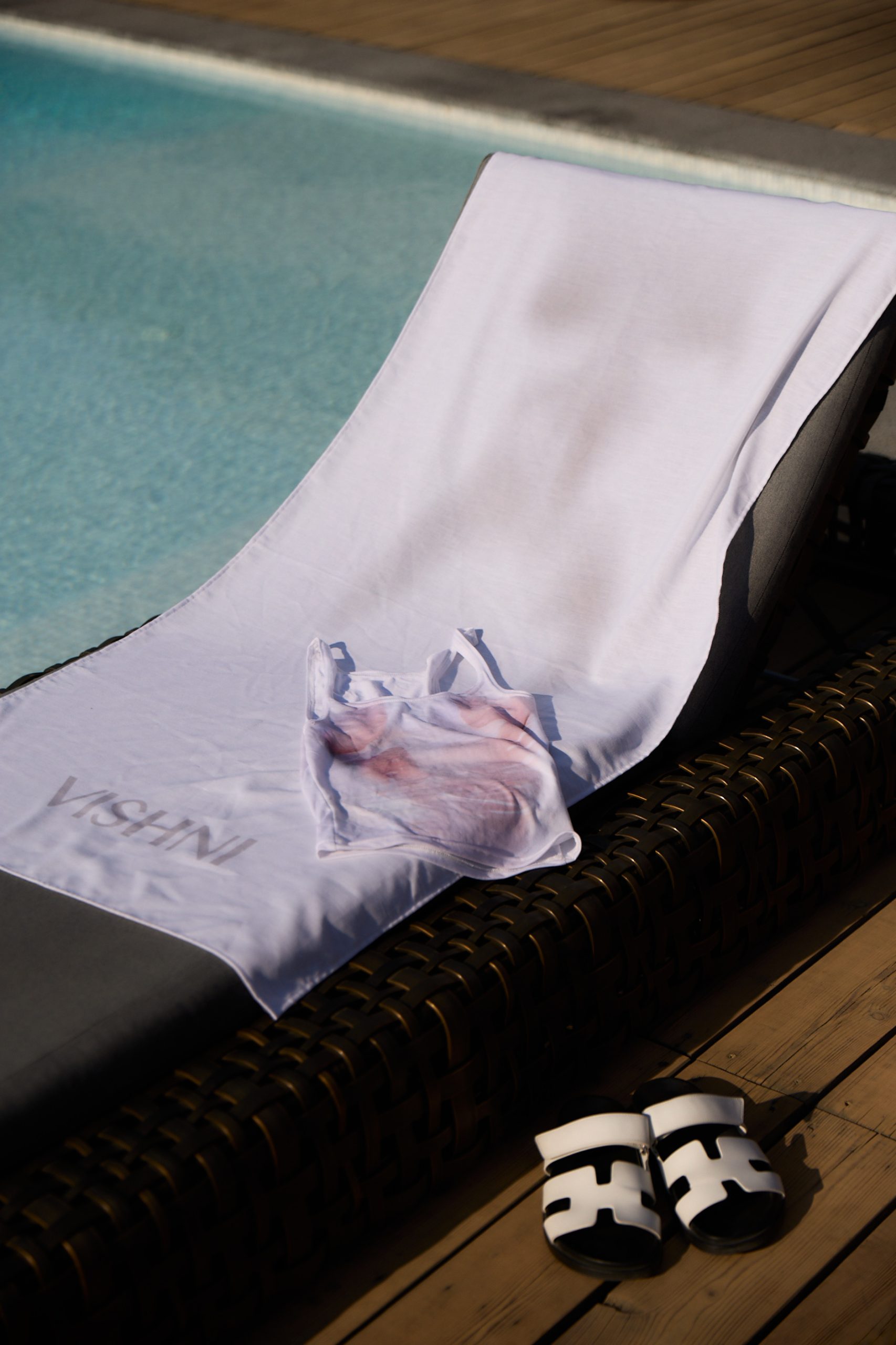Beach Towel Made of Thin Linen with a Female Body Print