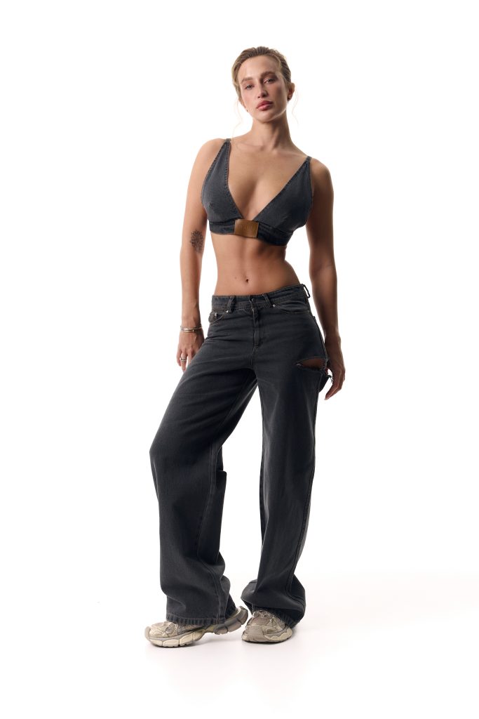 Low-rise blue jeans